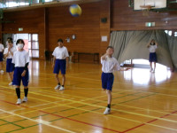 女子３
