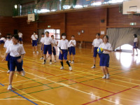 女子５